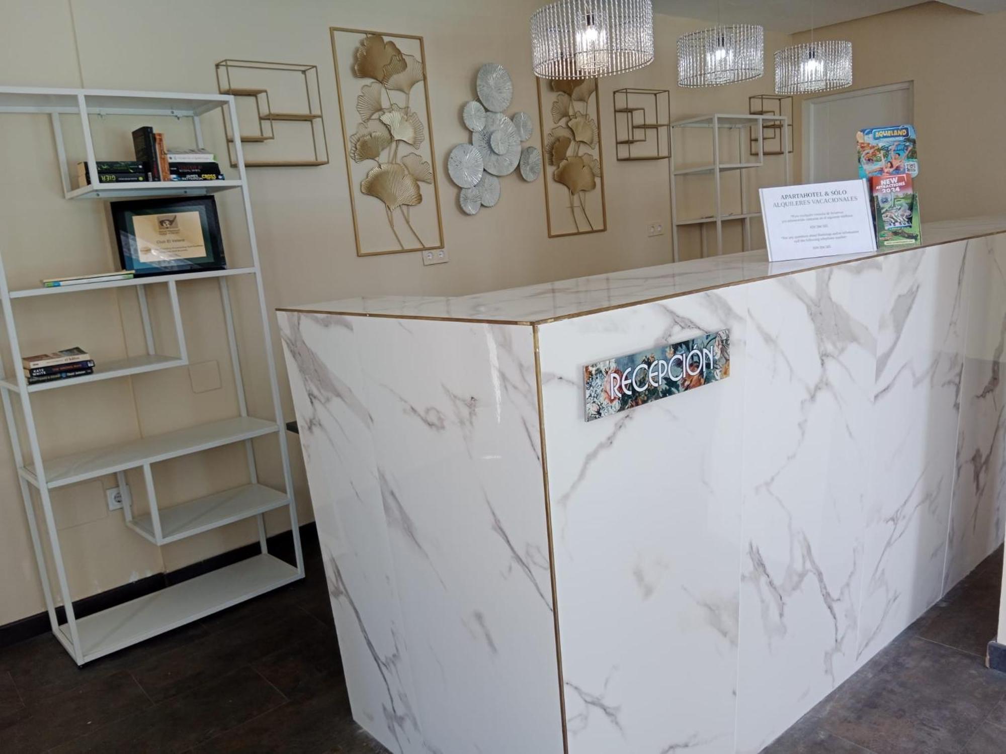Apartamentos El Velero Torremolinos Extérieur photo