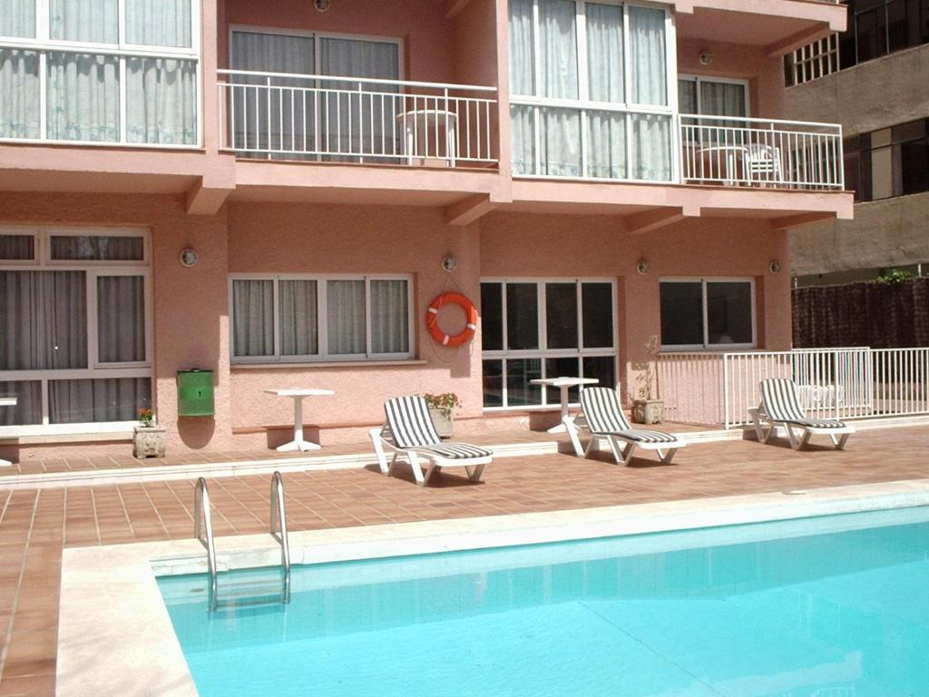 Apartamentos El Velero Torremolinos Extérieur photo
