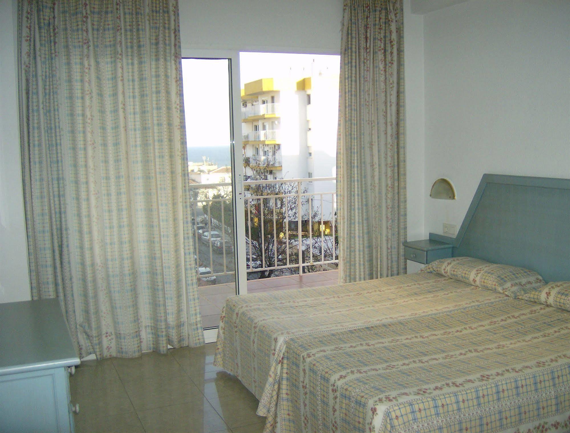 Apartamentos El Velero Torremolinos Extérieur photo